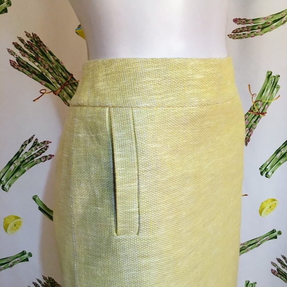 Banana Republic Yellow Tweed Pencil Skirt Size 2P - Picture 3 of 8